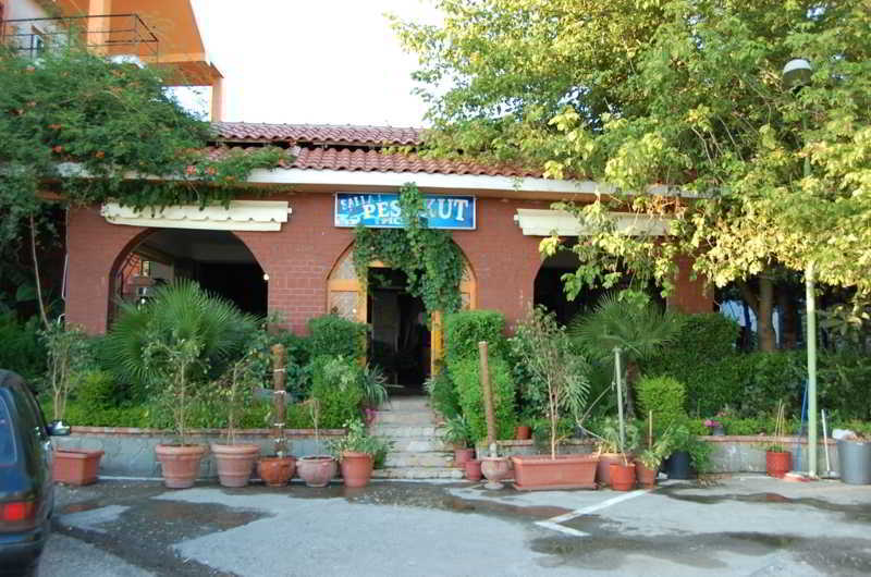 Hotel Pilo Lala Konjat Lushnjë Zewnętrze zdjęcie